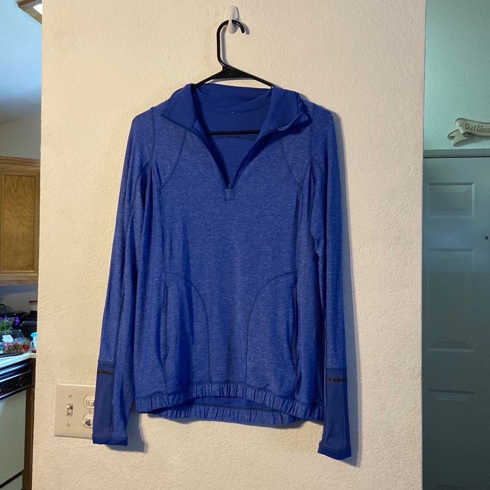 Lululemon half zip long sleeved top